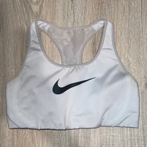 Nike ivory sports bra‎